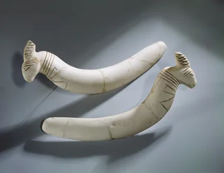 Paar Kastagnetten, Thinitenzeit (Nilpferdelfenbein)